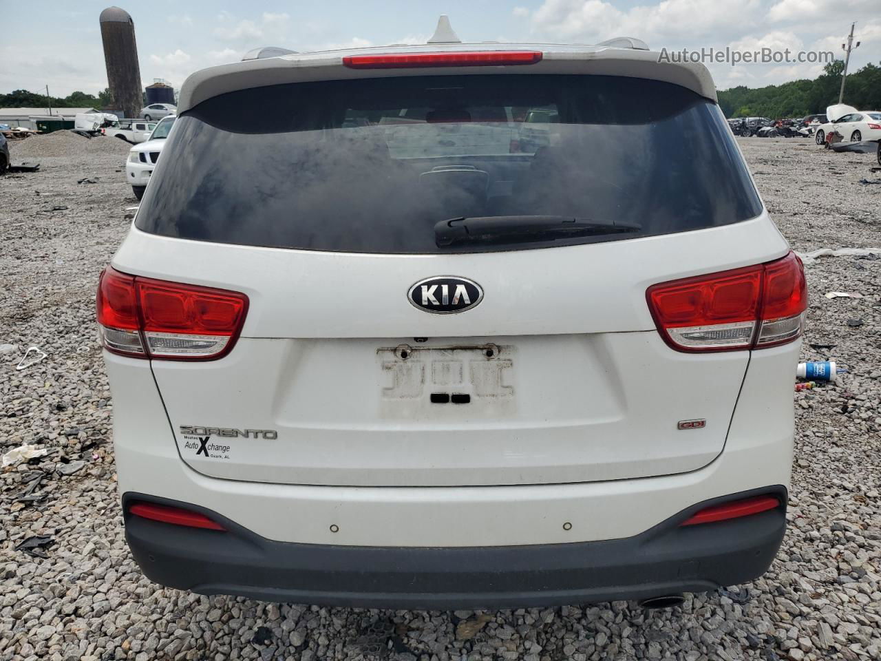 2017 Kia Sorento Lx White vin: 5XYPG4A3XHG244674