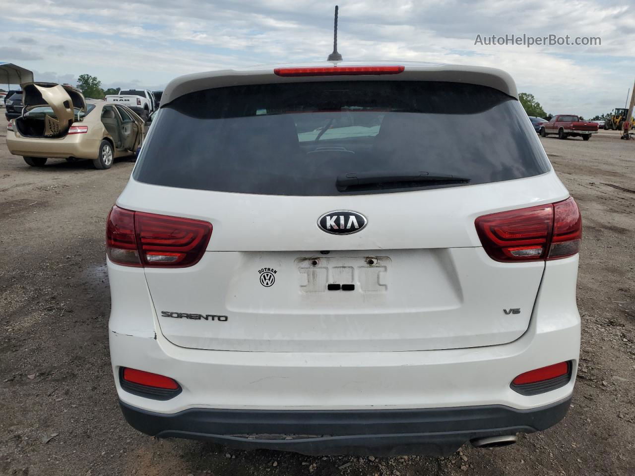 2020 Kia Sorento S White vin: 5XYPG4A50LG612113