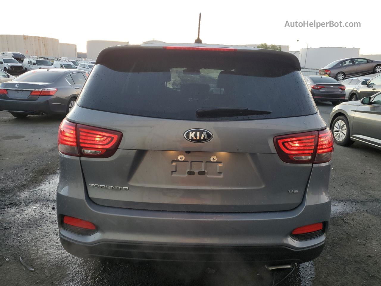 2020 Kia Sorento S Gray vin: 5XYPG4A51LG668433