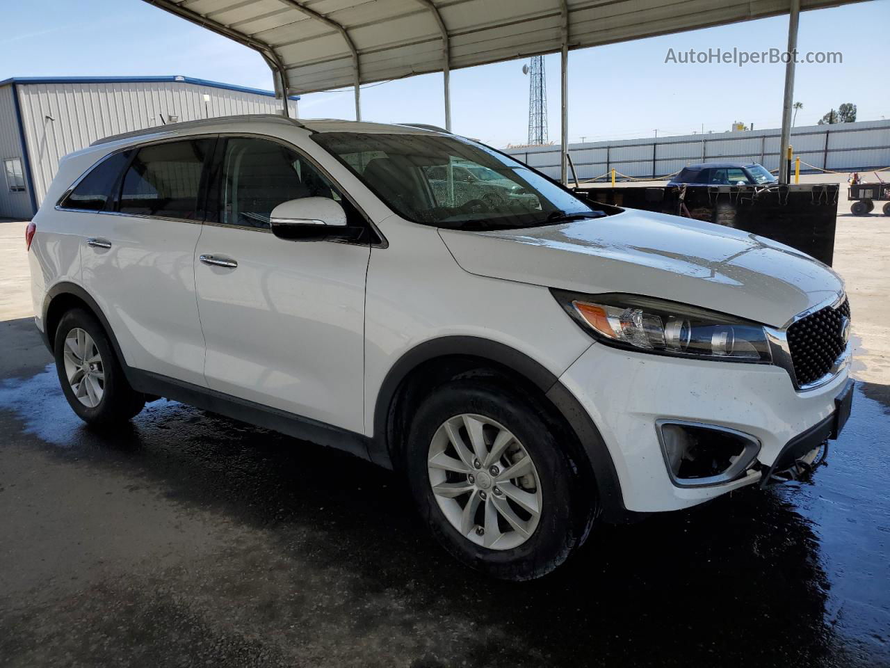 2017 Kia Sorento Lx White vin: 5XYPG4A52HG196038