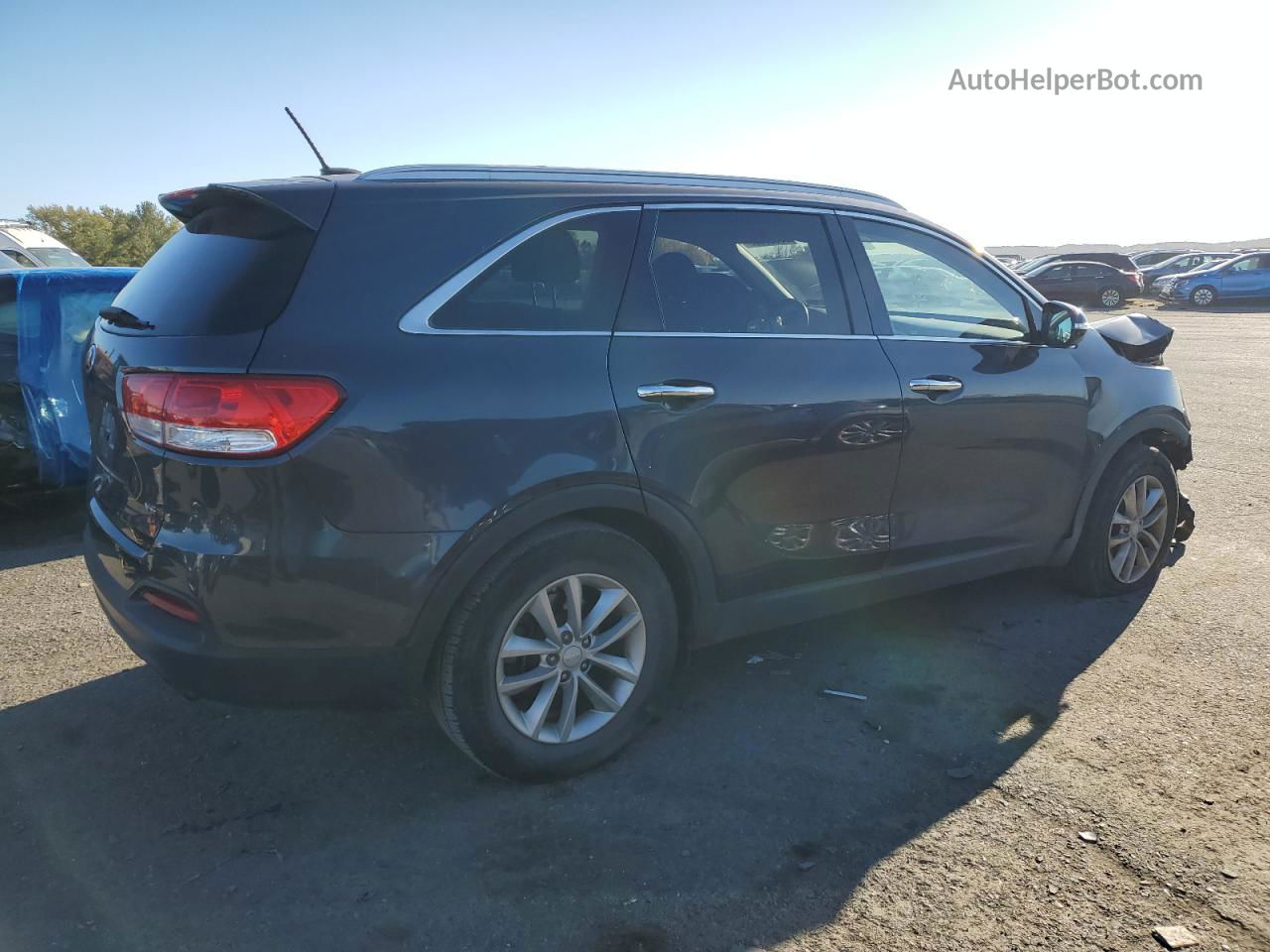 2018 Kia Sorento Lx Gray vin: 5XYPG4A52JG369448