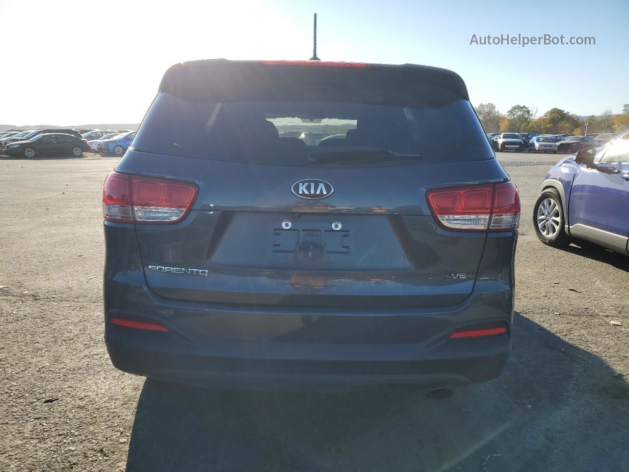 2018 Kia Sorento Lx Gray vin: 5XYPG4A52JG369448