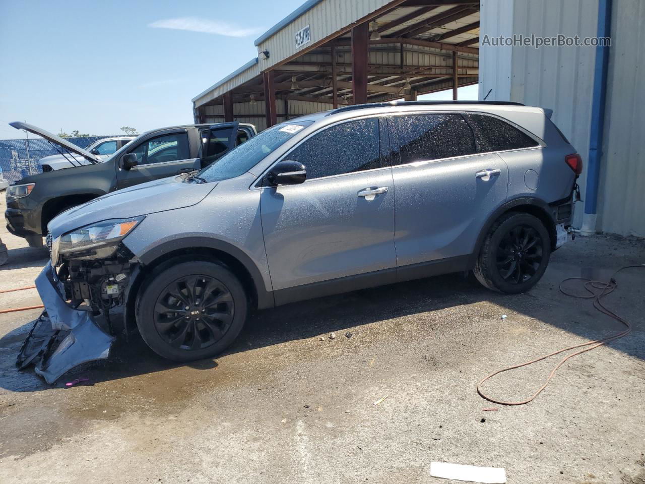 2020 Kia Sorento S Gray vin: 5XYPG4A52LG695401