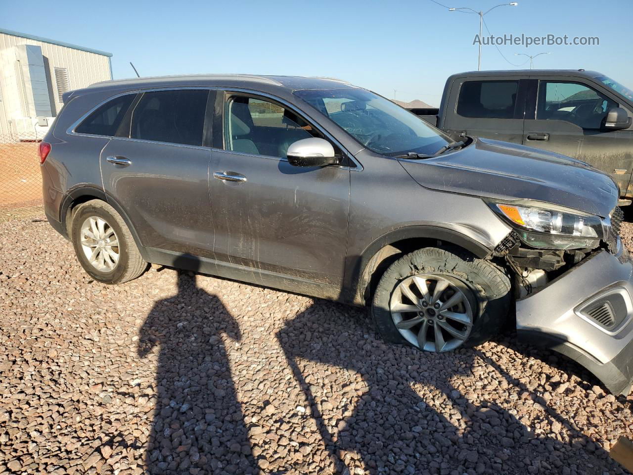 2017 Kia Sorento Lx Gray vin: 5XYPG4A54HG249709