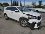 2020 Kia Sorento S White vin: 5XYPG4A55LG628629