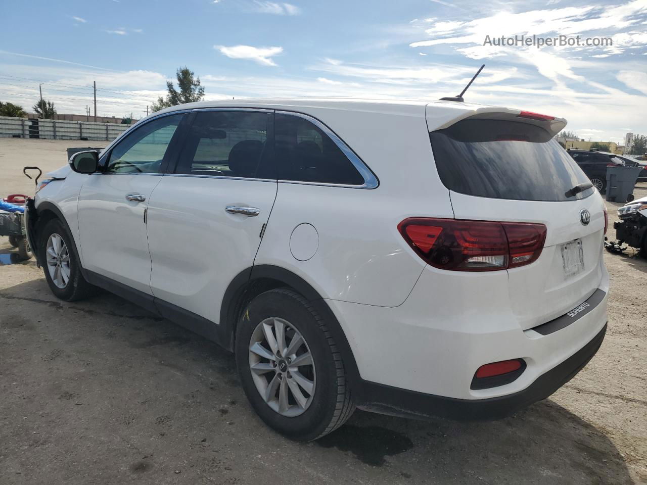 2020 Kia Sorento S White vin: 5XYPG4A55LG628629