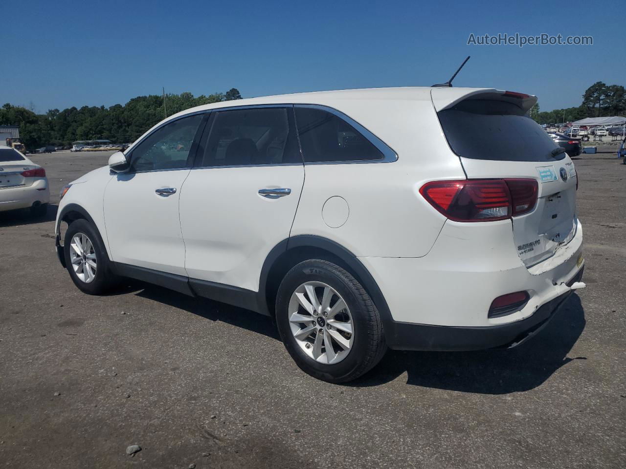 2020 Kia Sorento S White vin: 5XYPG4A55LG670265