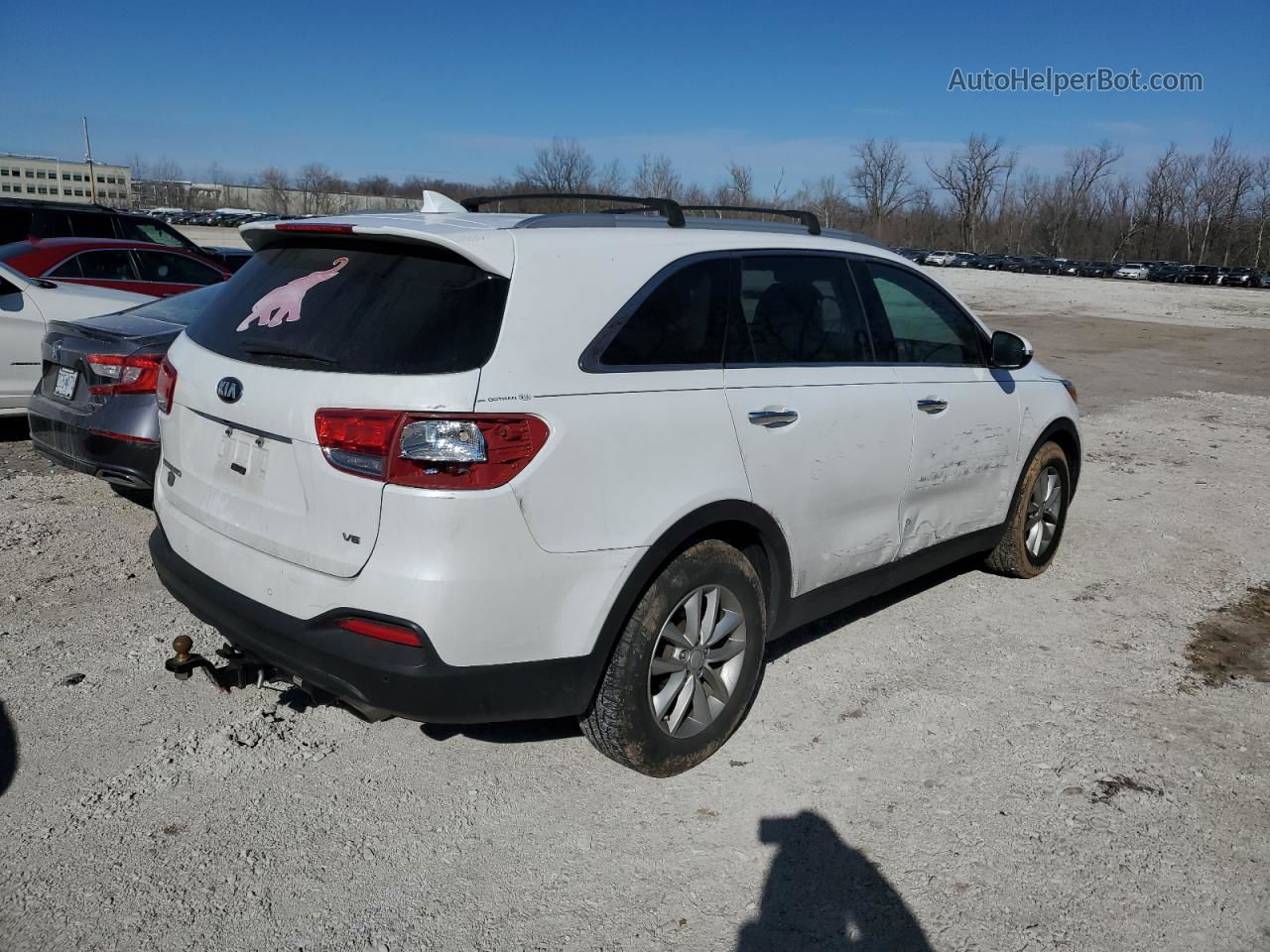 2018 Kia Sorento Lx White vin: 5XYPG4A56JG405500