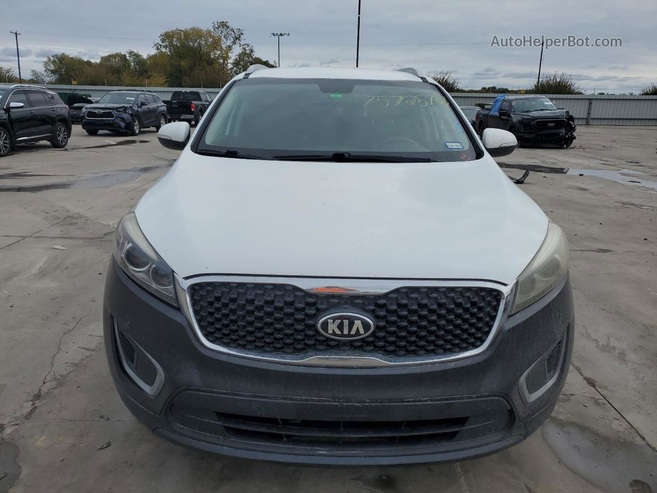 2017 Kia Sorento Lx Белый vin: 5XYPG4A57HG195337