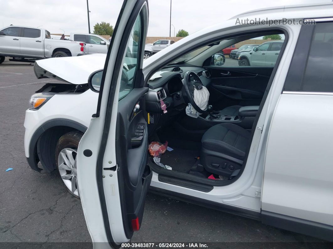 2017 Kia Sorento 3.3l Lx White vin: 5XYPG4A58HG307076