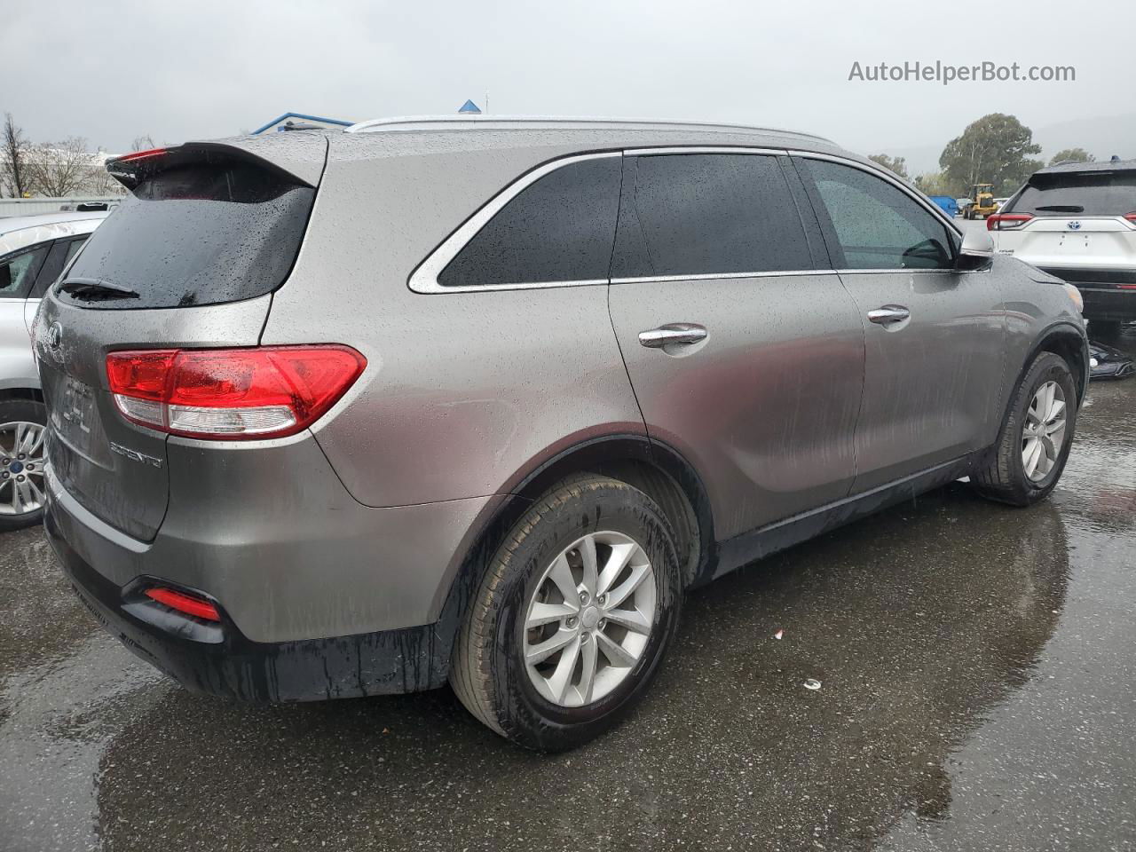 2018 Kia Sorento Lx Gray vin: 5XYPG4A59JG356857