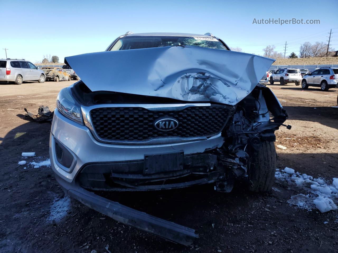 2018 Kia Sorento Lx Silver vin: 5XYPG4A59JG388806