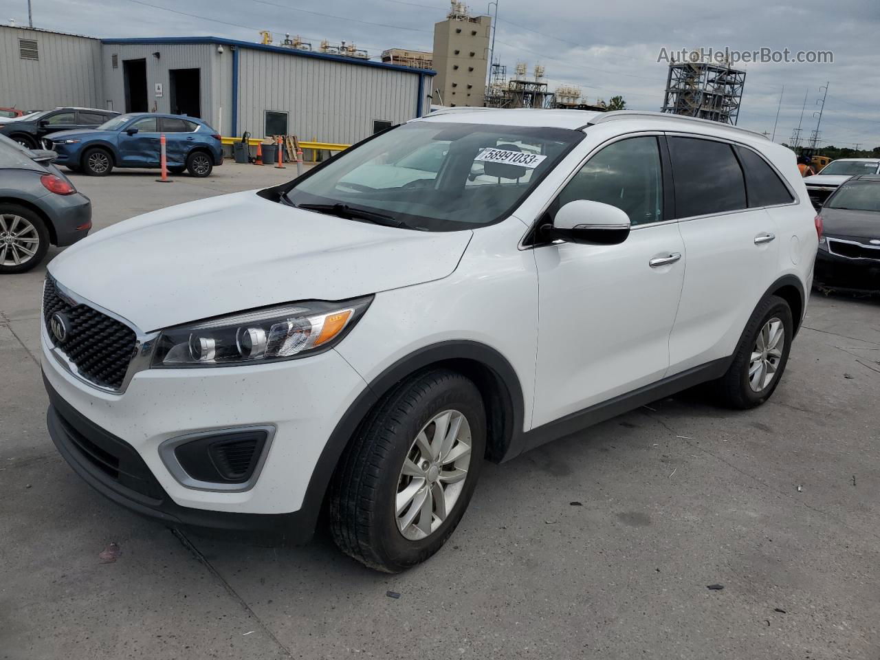 2018 Kia Sorento Lx White vin: 5XYPG4A59JG403997