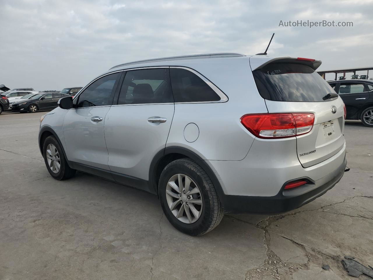 2017 Kia Sorento Lx Silver vin: 5XYPG4A5XHG202975