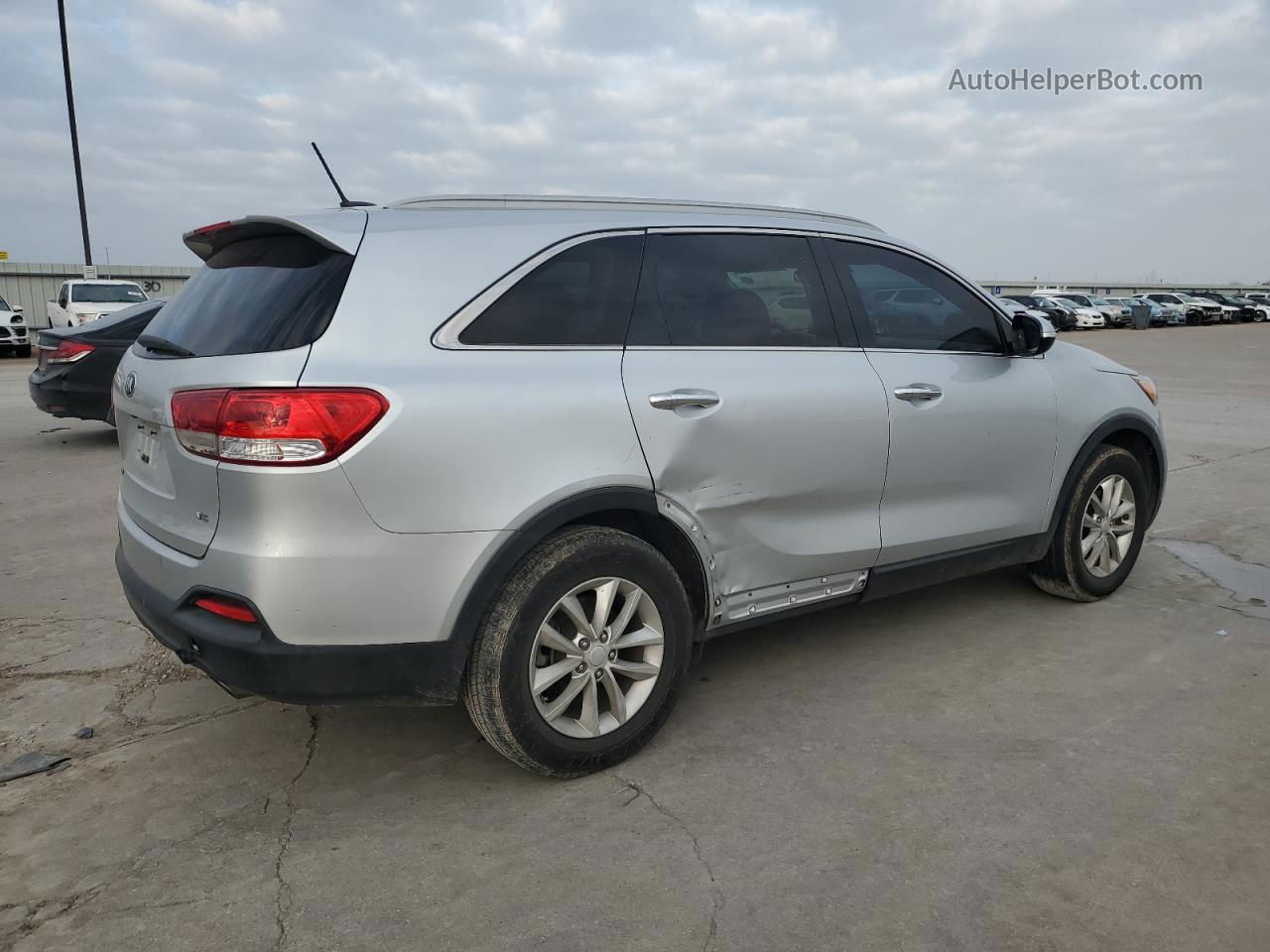 2017 Kia Sorento Lx Silver vin: 5XYPG4A5XHG202975