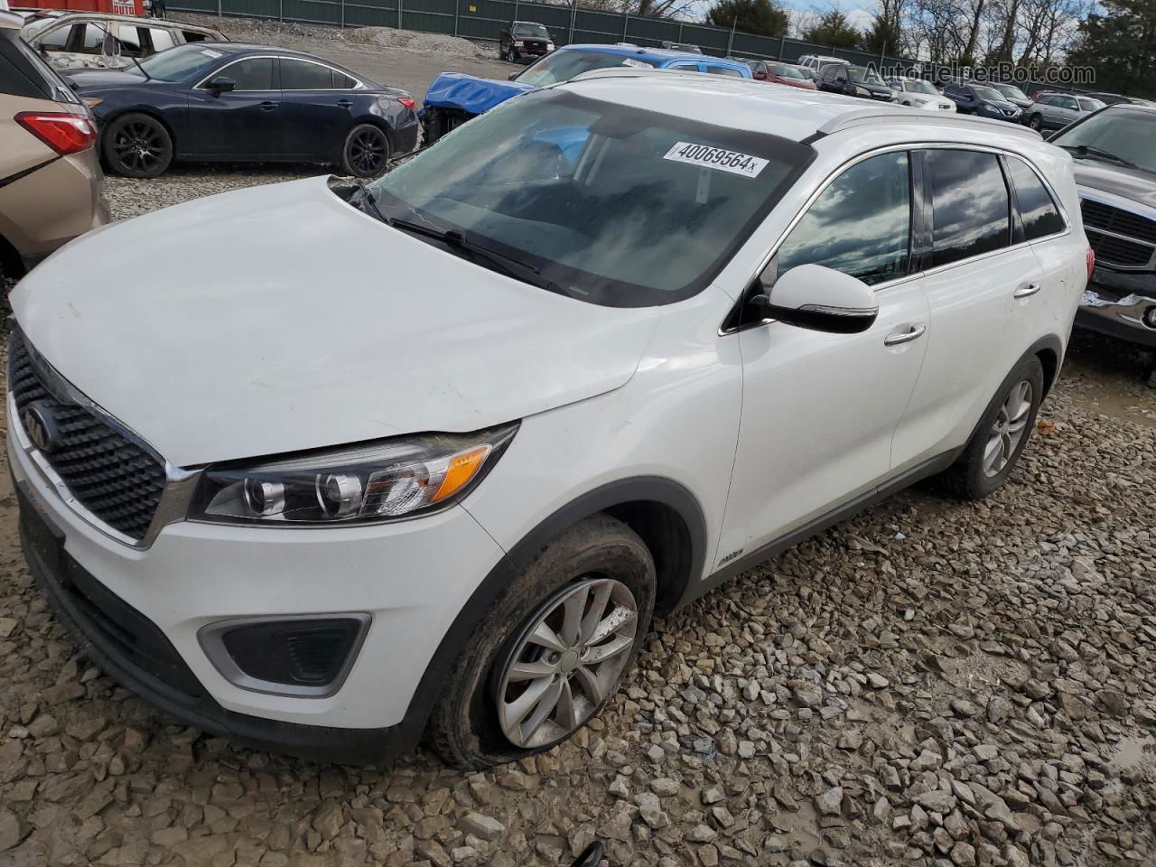 2018 Kia Sorento Lx White vin: 5XYPGDA31JG427032