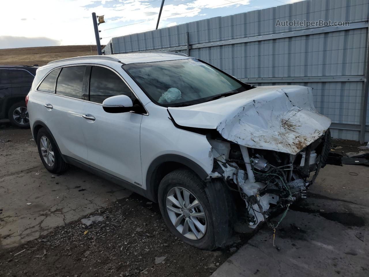 2018 Kia Sorento Lx Белый vin: 5XYPGDA34JG430619