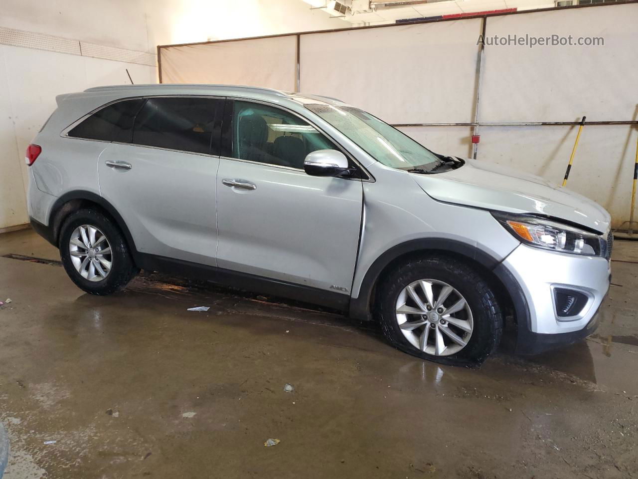 2017 Kia Sorento Lx Silver vin: 5XYPGDA35HG298657