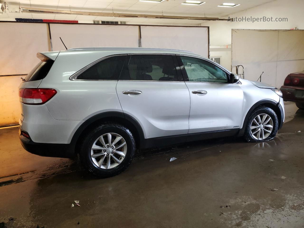 2017 Kia Sorento Lx Silver vin: 5XYPGDA35HG298657