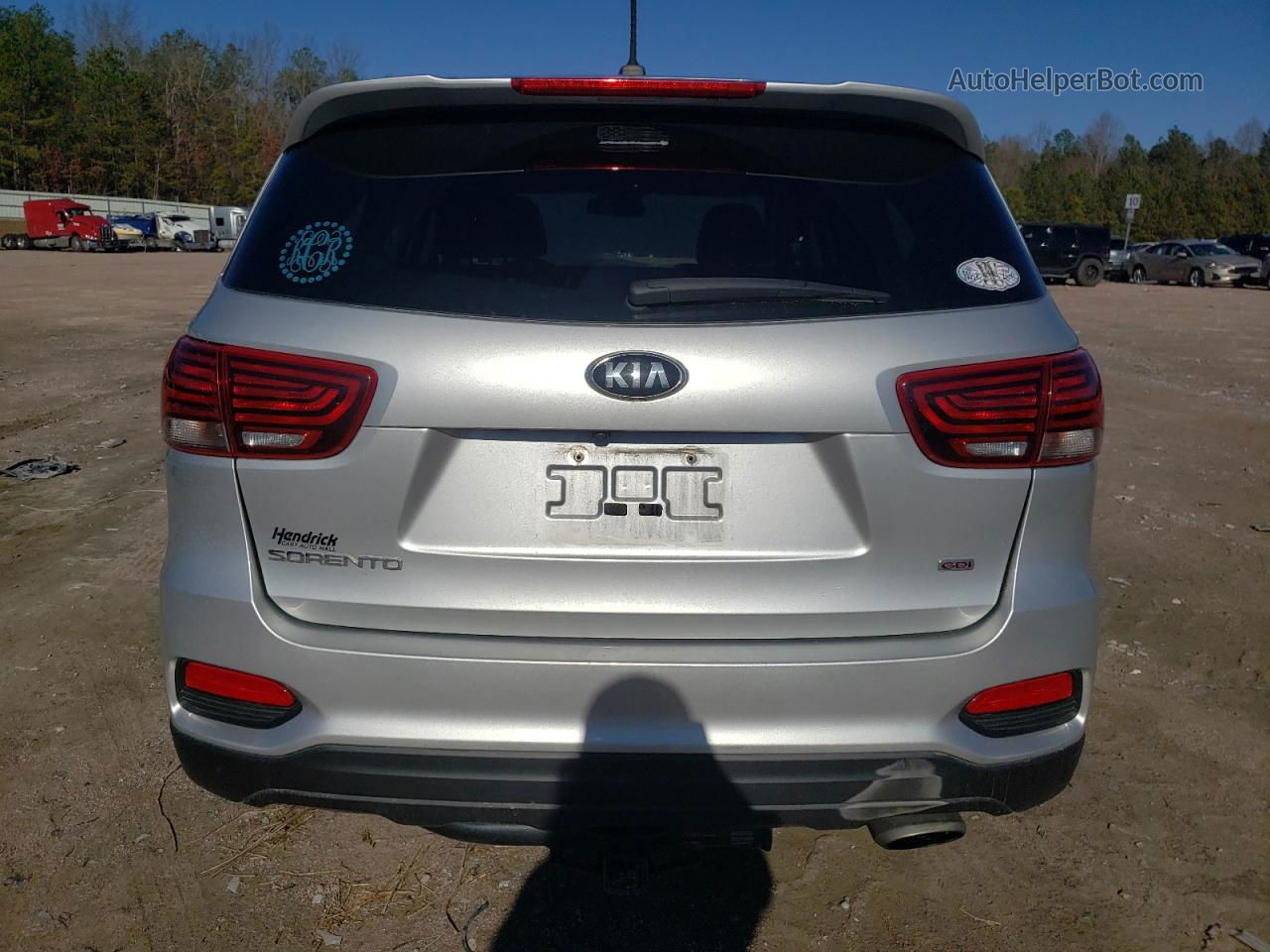 2020 Kia Sorento L Silver vin: 5XYPGDA38LG649585