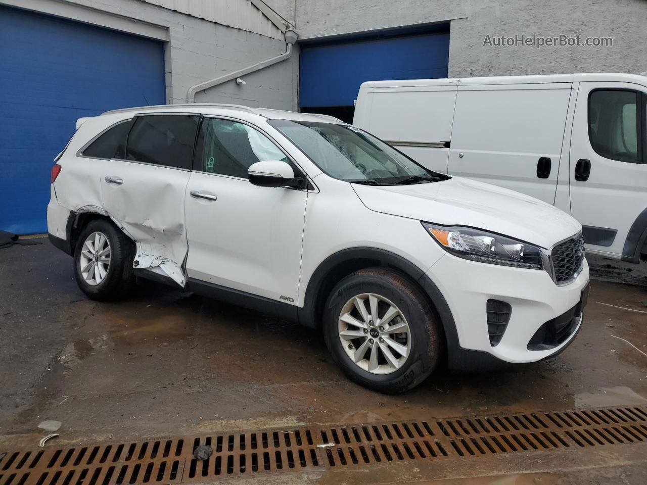 2020 Kia Sorento L White vin: 5XYPGDA39LG658909