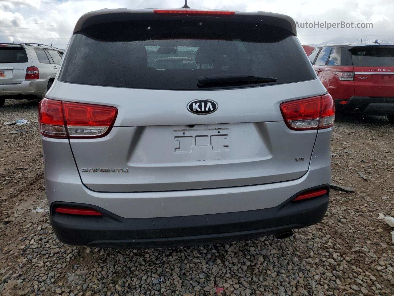 2018 Kia Sorento Lx Silver vin: 5XYPGDA50JG371697