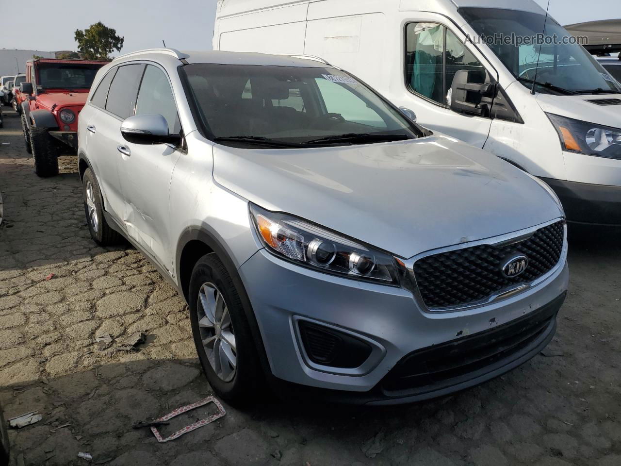 2018 Kia Sorento Lx Серебряный vin: 5XYPGDA50JG419652