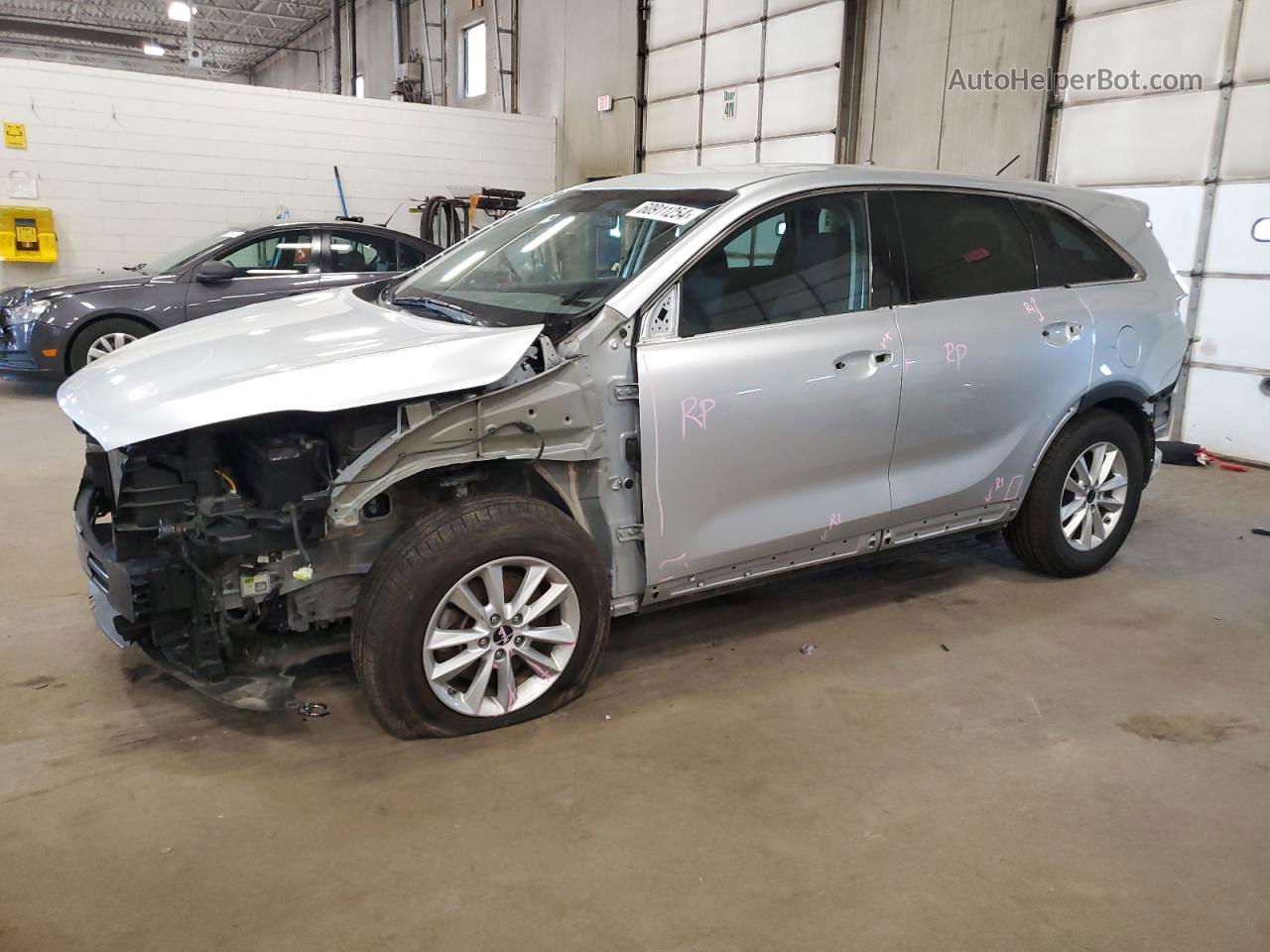 2020 Kia Sorento S Silver vin: 5XYPGDA51LG614940