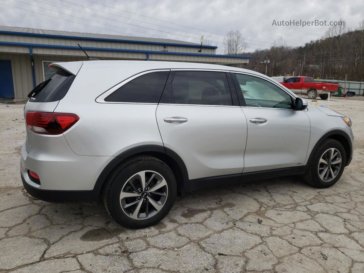 2020 Kia Sorento S Silver vin: 5XYPGDA51LG678511