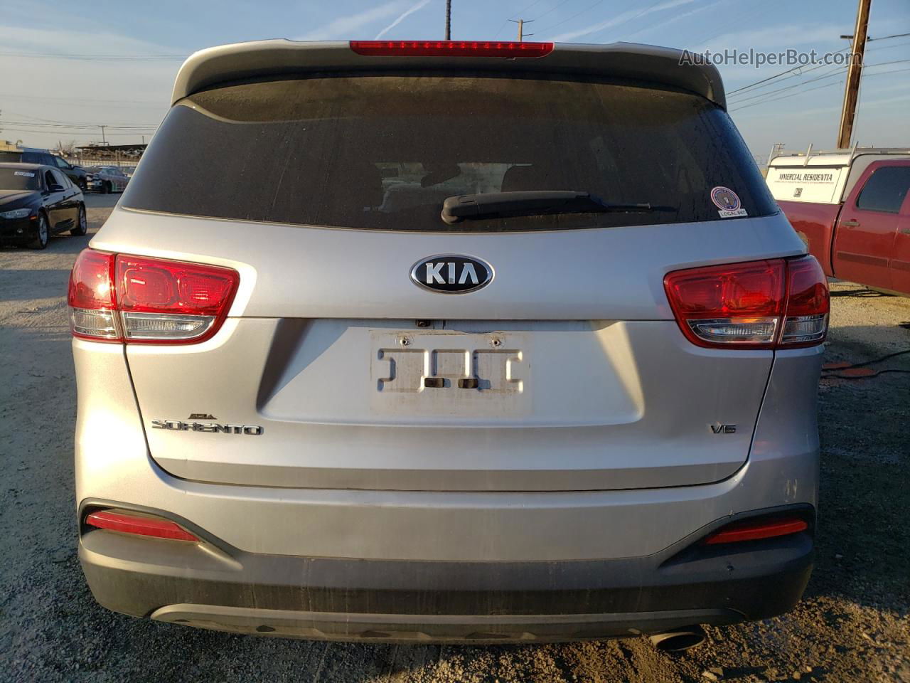 2017 Kia Sorento Lx Silver vin: 5XYPGDA53HG312542