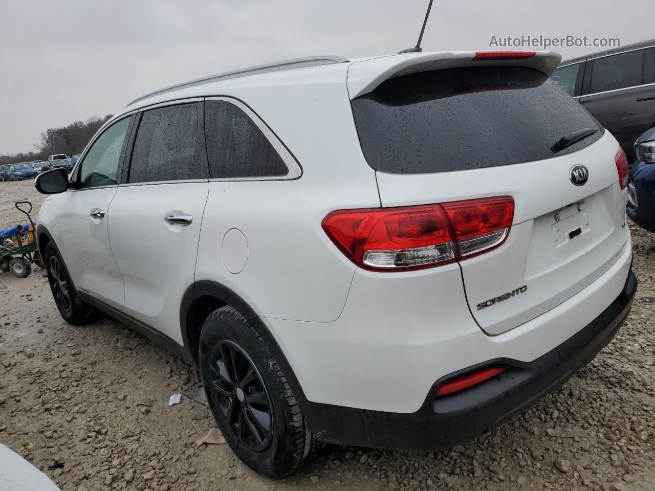 2018 Kia Sorento Lx White vin: 5XYPGDA54JG368673