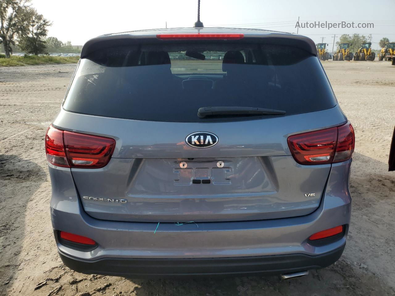 2020 Kia Sorento S Silver vin: 5XYPGDA54LG612213