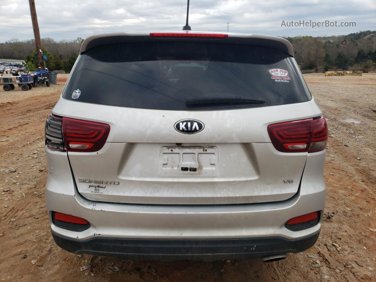 2020 Kia Sorento S Silver vin: 5XYPGDA57LG617552