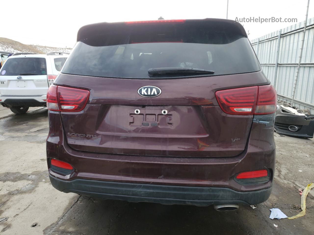 2020 Kia Sorento S Maroon vin: 5XYPGDA58LG692521