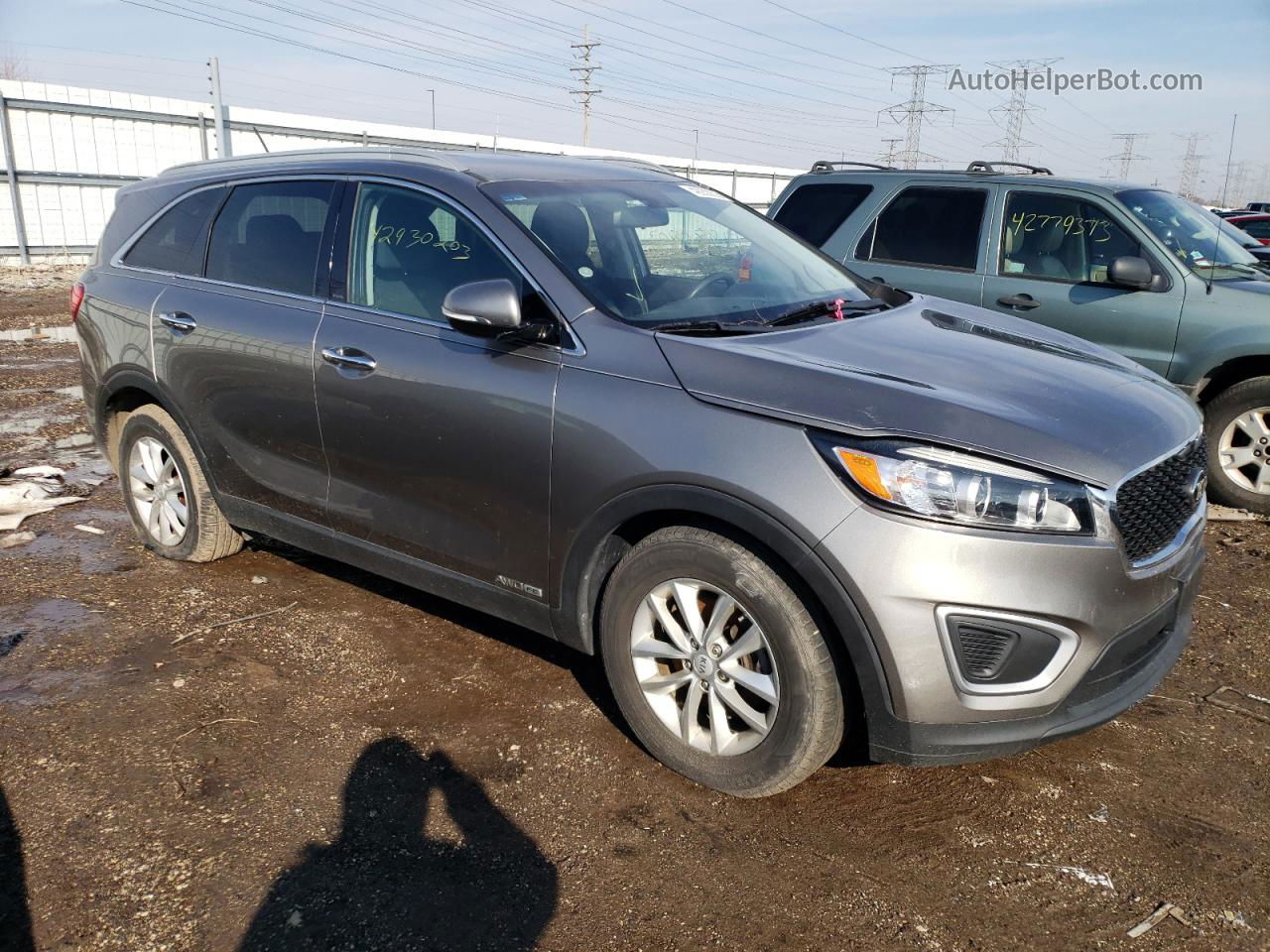 2017 Kia Sorento Lx Серый vin: 5XYPGDA5XHG329354