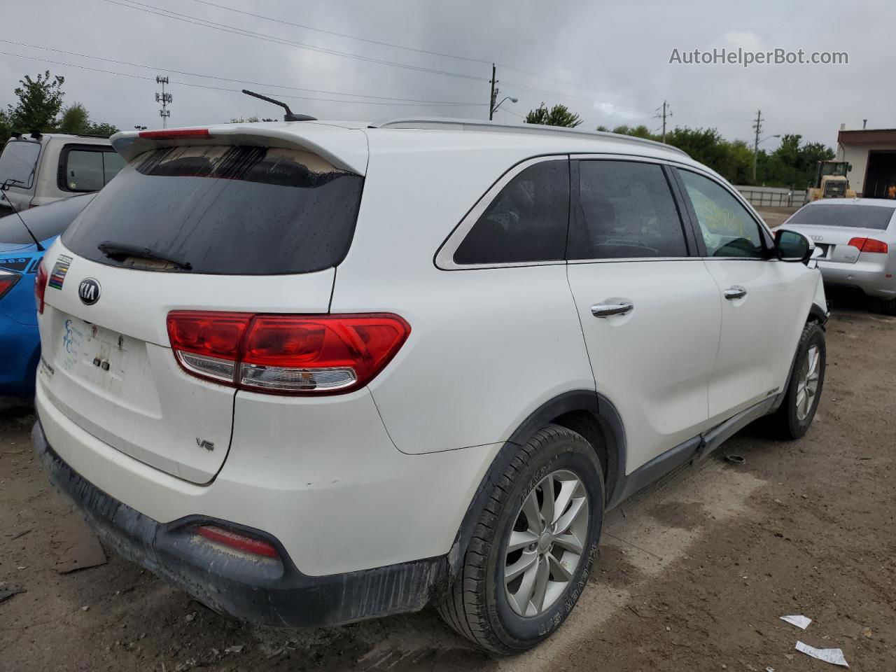 2018 Kia Sorento Lx White vin: 5XYPGDA5XJG405922