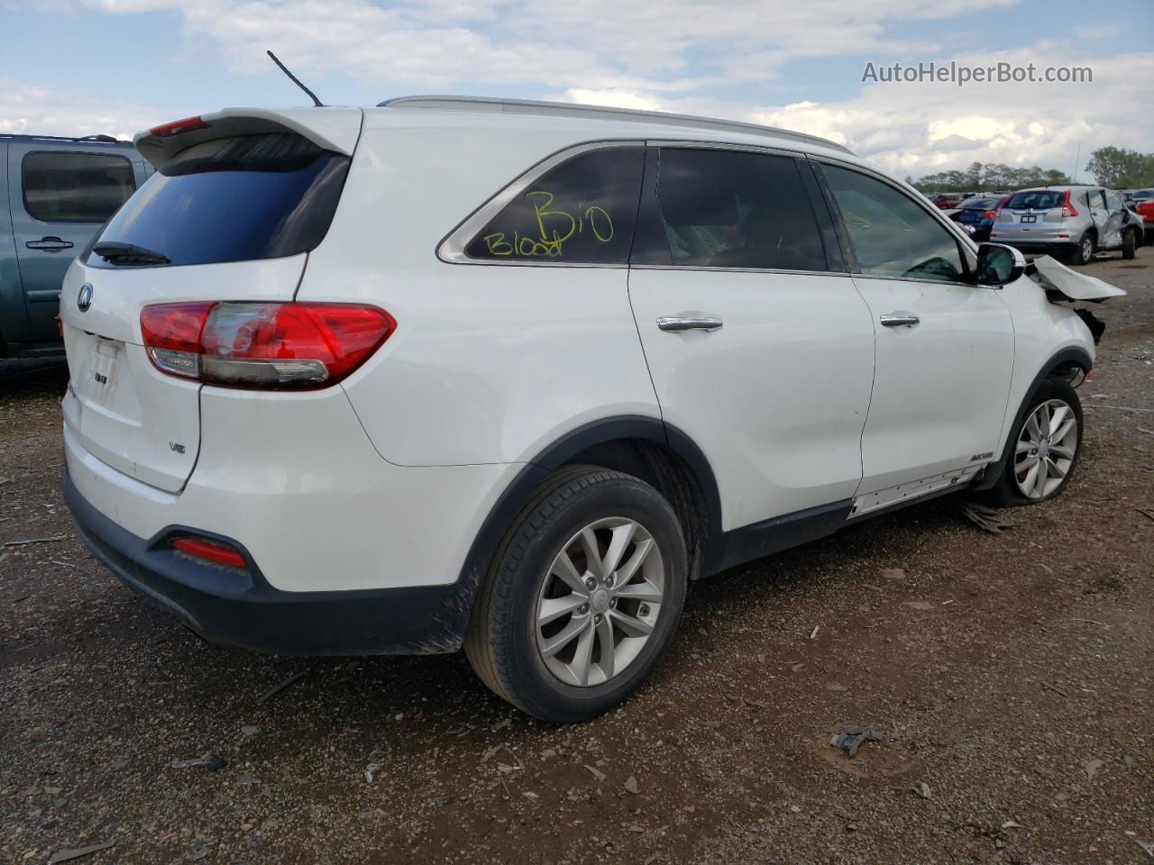 2018 Kia Sorento Lx White vin: 5XYPGDA5XJG421442