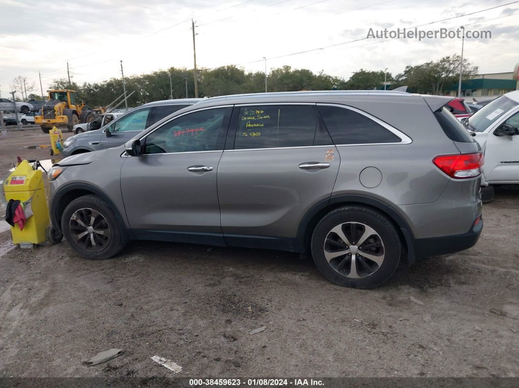 2017 Kia Sorento 3.3l Ex Серый vin: 5XYPH4A55HG307792