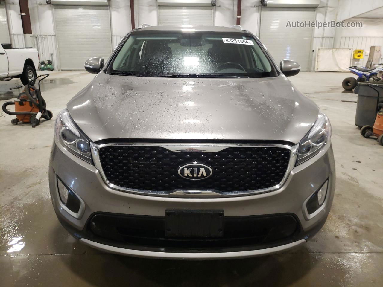 2017 Kia Sorento Ex Silver vin: 5XYPHDA53HG317611