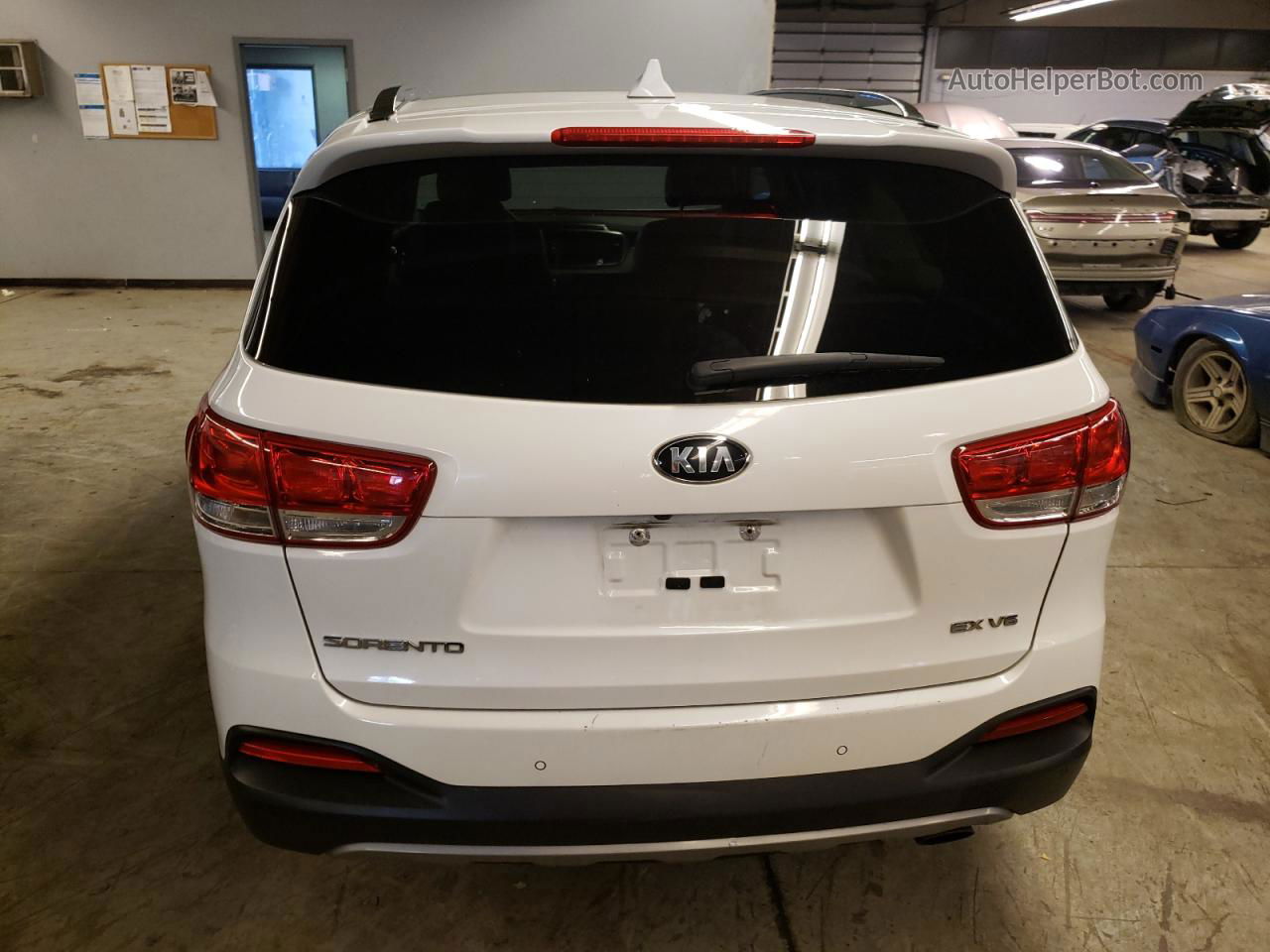 2018 Kia Sorento Ex White vin: 5XYPHDA54JG430974