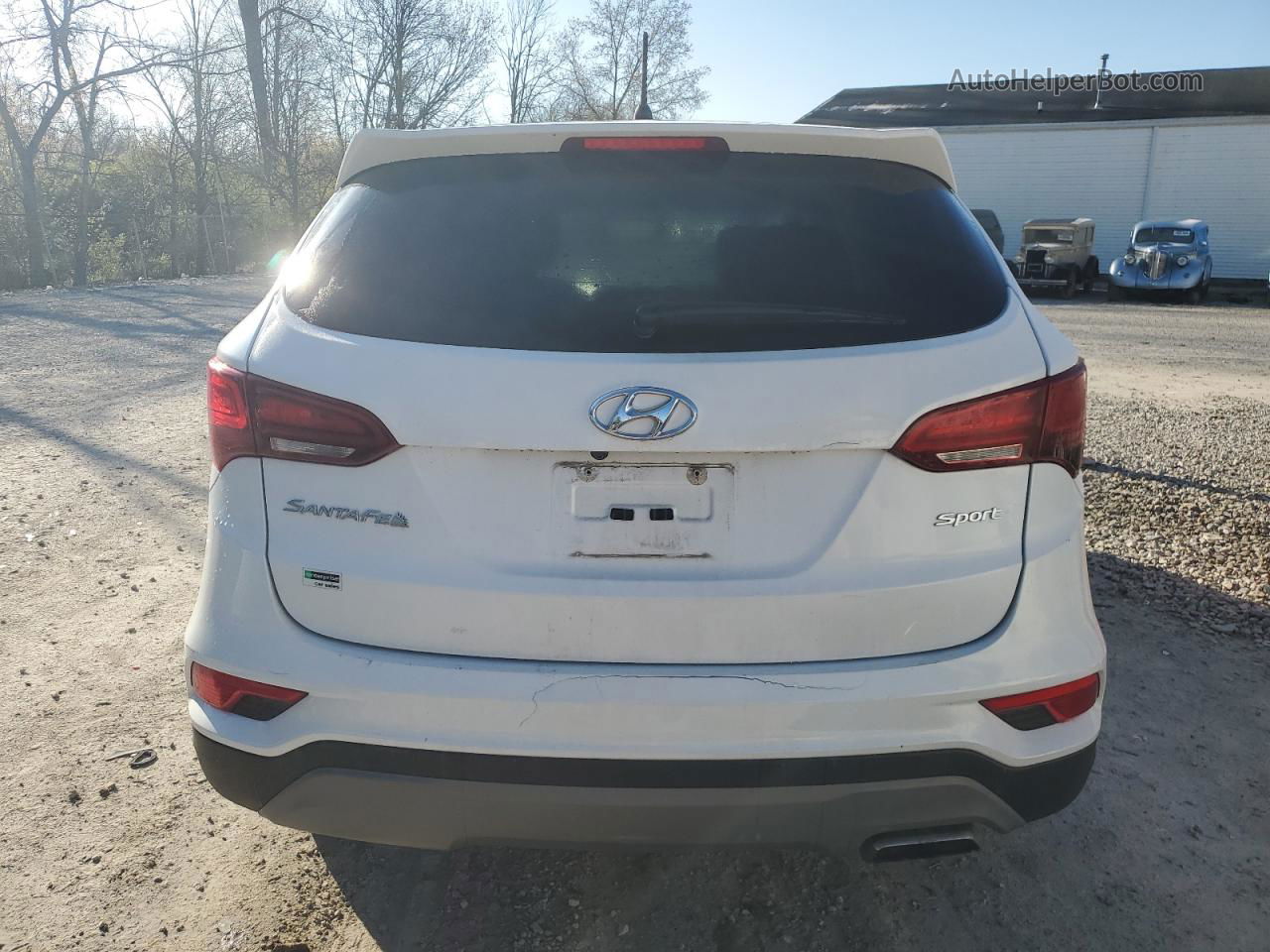 2018 Hyundai Santa Fe Sport  White vin: 5XYZT3LB1JG573319