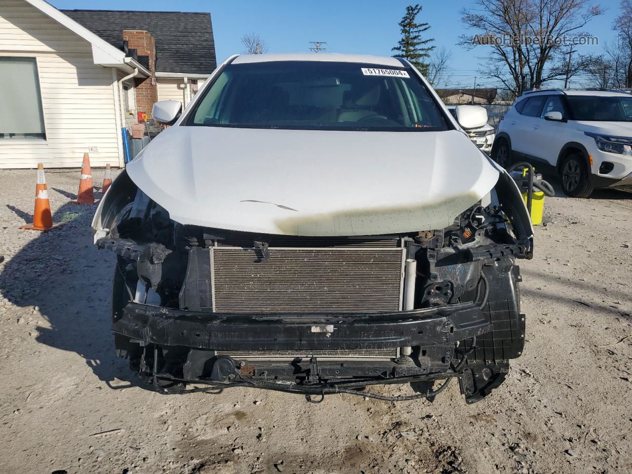 2018 Hyundai Santa Fe Sport  White vin: 5XYZT3LB1JG573319