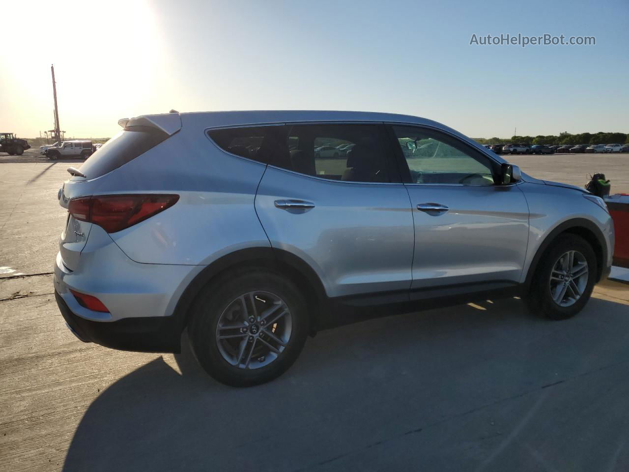 2018 Hyundai Santa Fe Sport  Silver vin: 5XYZT3LB2JG555816