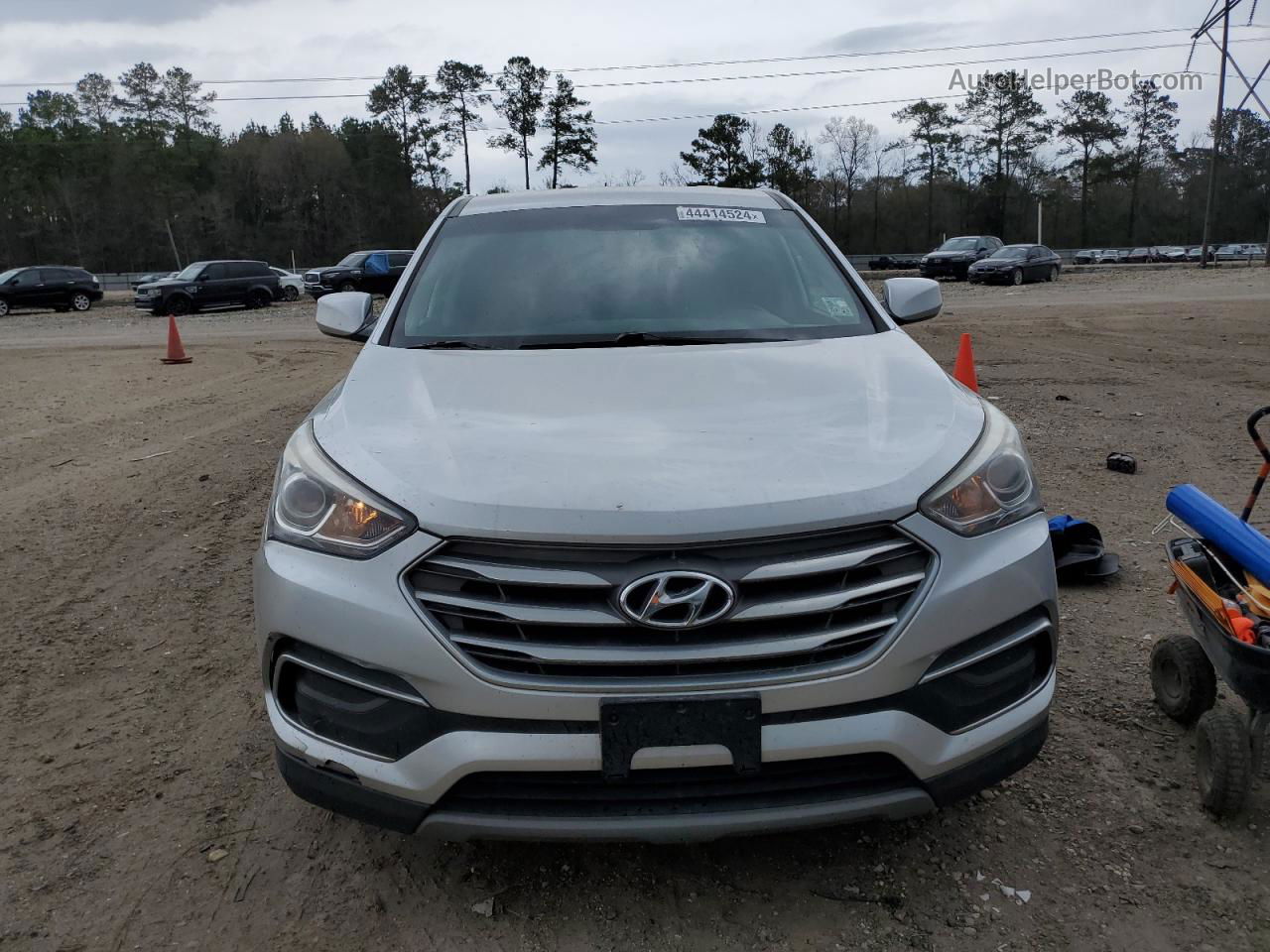 2018 Hyundai Santa Fe Sport  Silver vin: 5XYZT3LB3JG566436