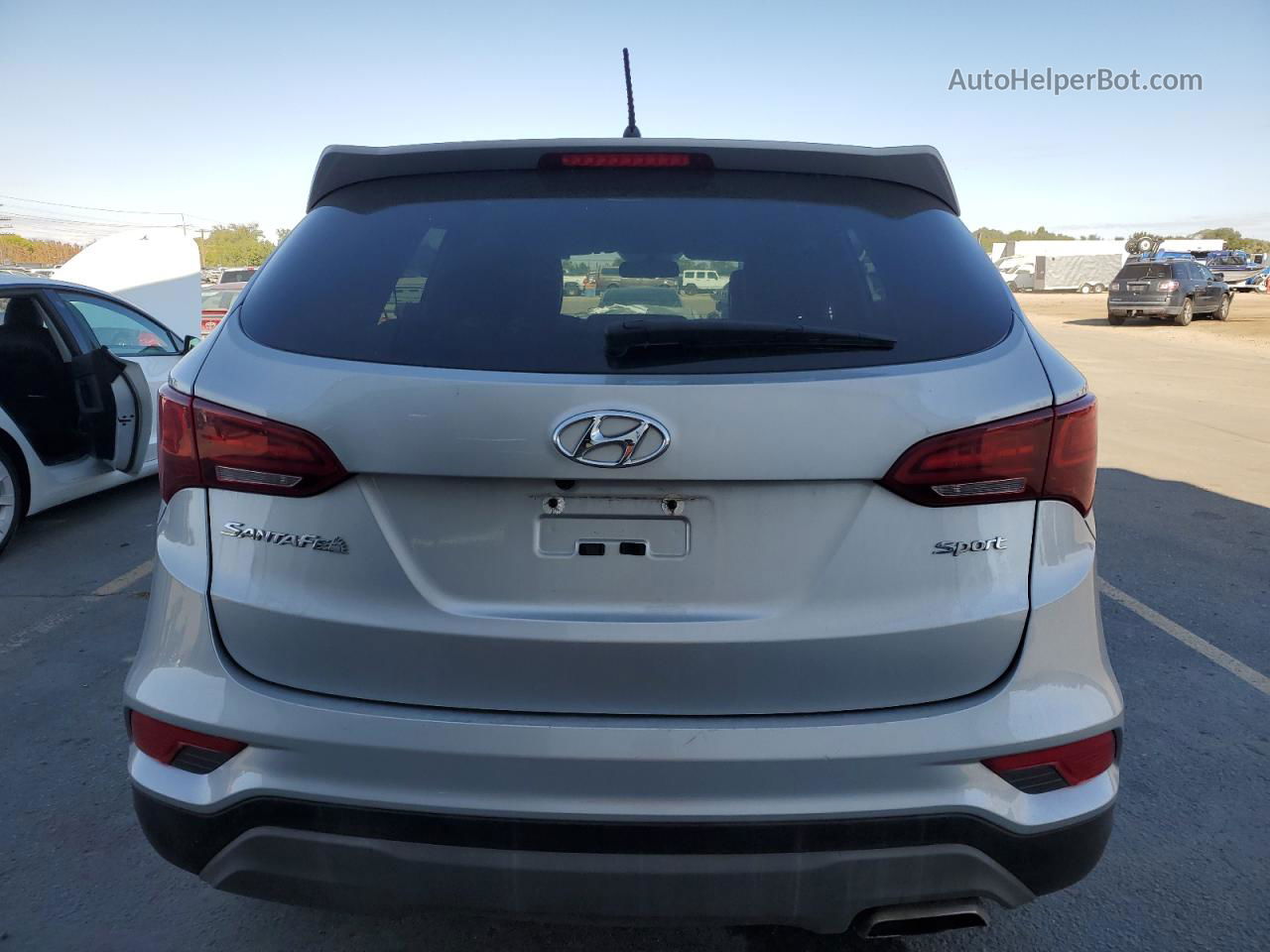 2018 Hyundai Santa Fe Sport  Silver vin: 5XYZT3LB5JG560797