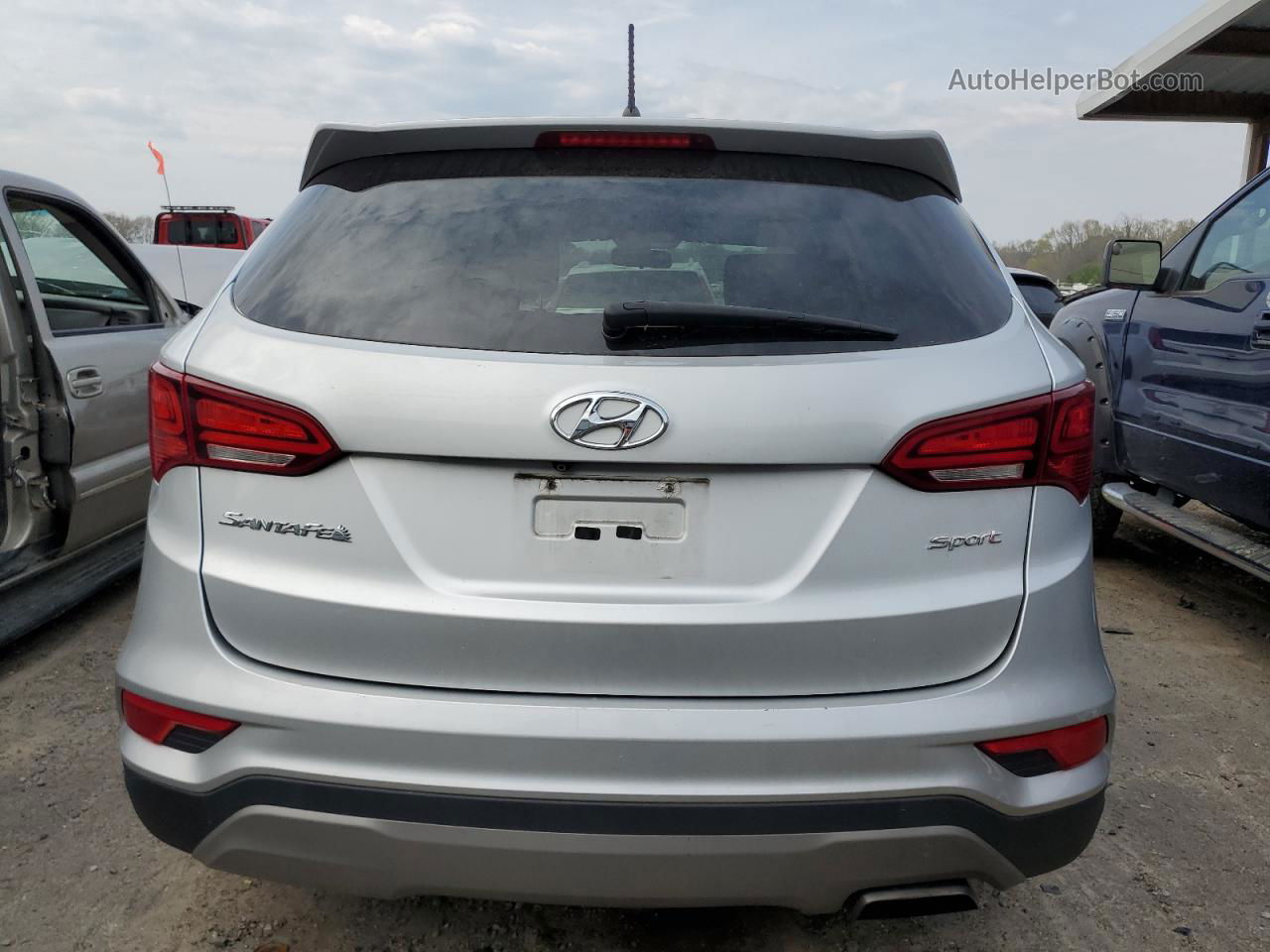 2018 Hyundai Santa Fe Sport  Silver vin: 5XYZT3LB8JG533450