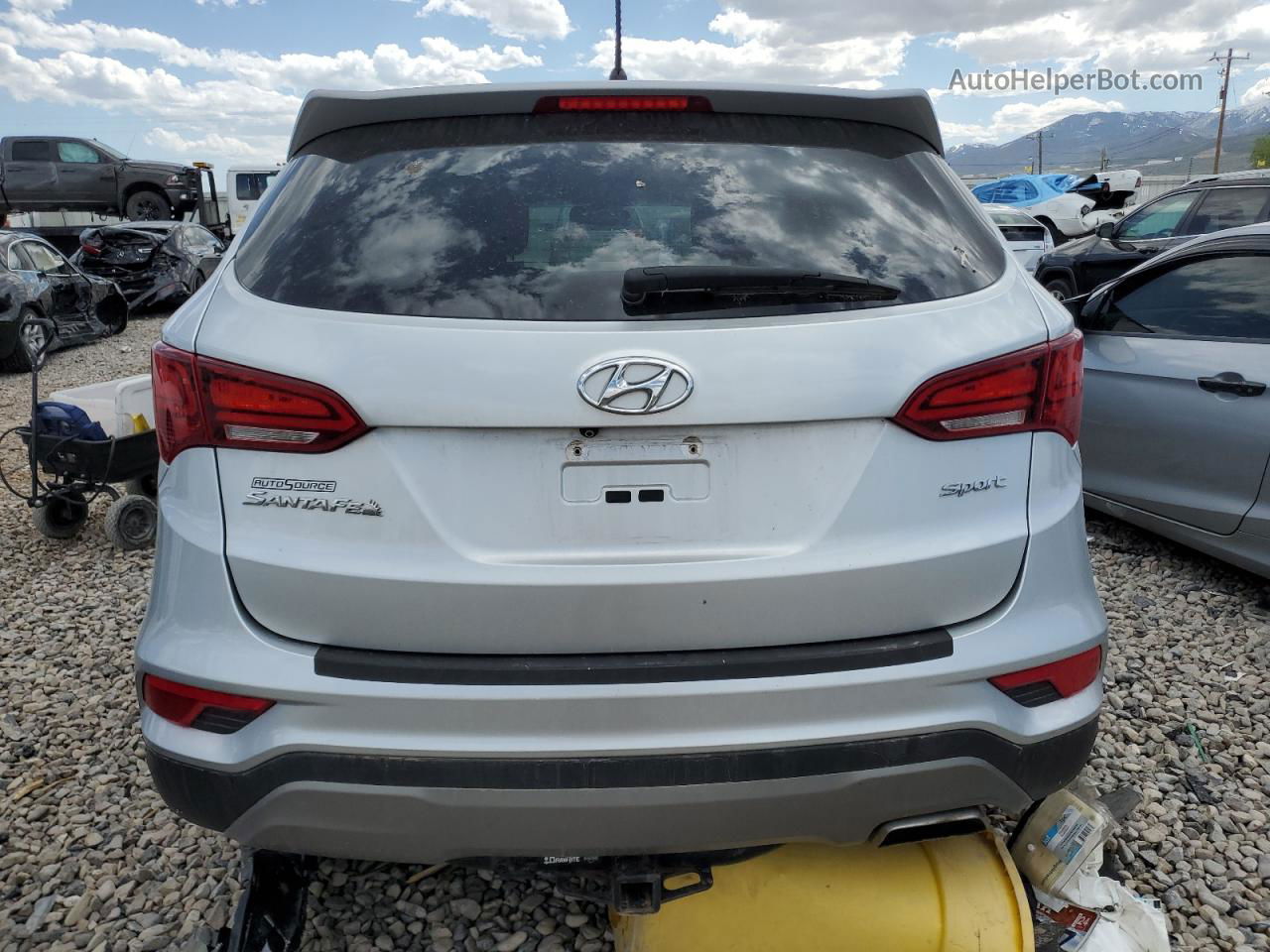 2018 Hyundai Santa Fe Sport  Silver vin: 5XYZT3LB9JG528810