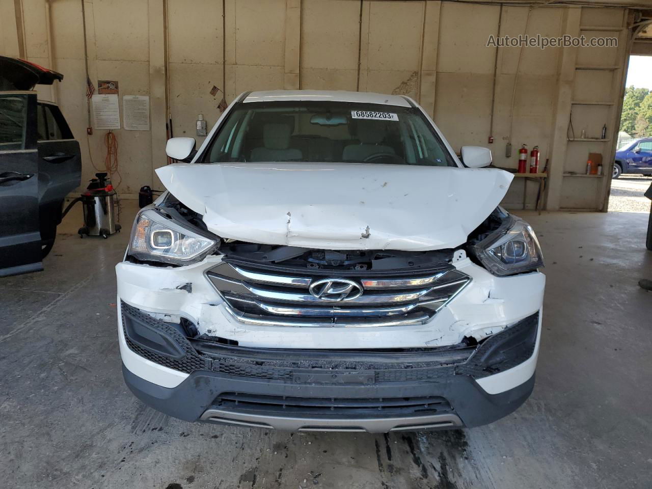 2014 Hyundai Santa Fe Sport  White vin: 5XYZTDLB0EG184604