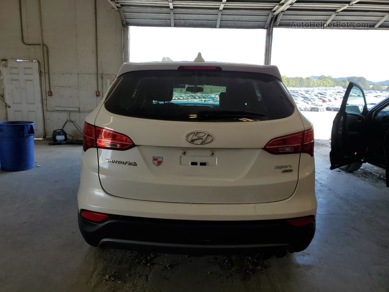 2014 Hyundai Santa Fe Sport  White vin: 5XYZTDLB0EG184604