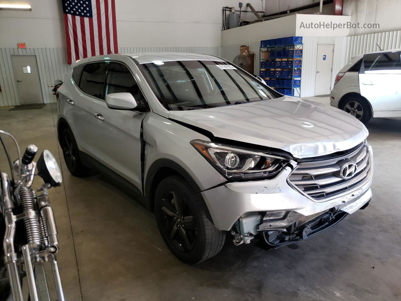 2018 Hyundai Santa Fe Sport  Silver vin: 5XYZTDLB2JG543218